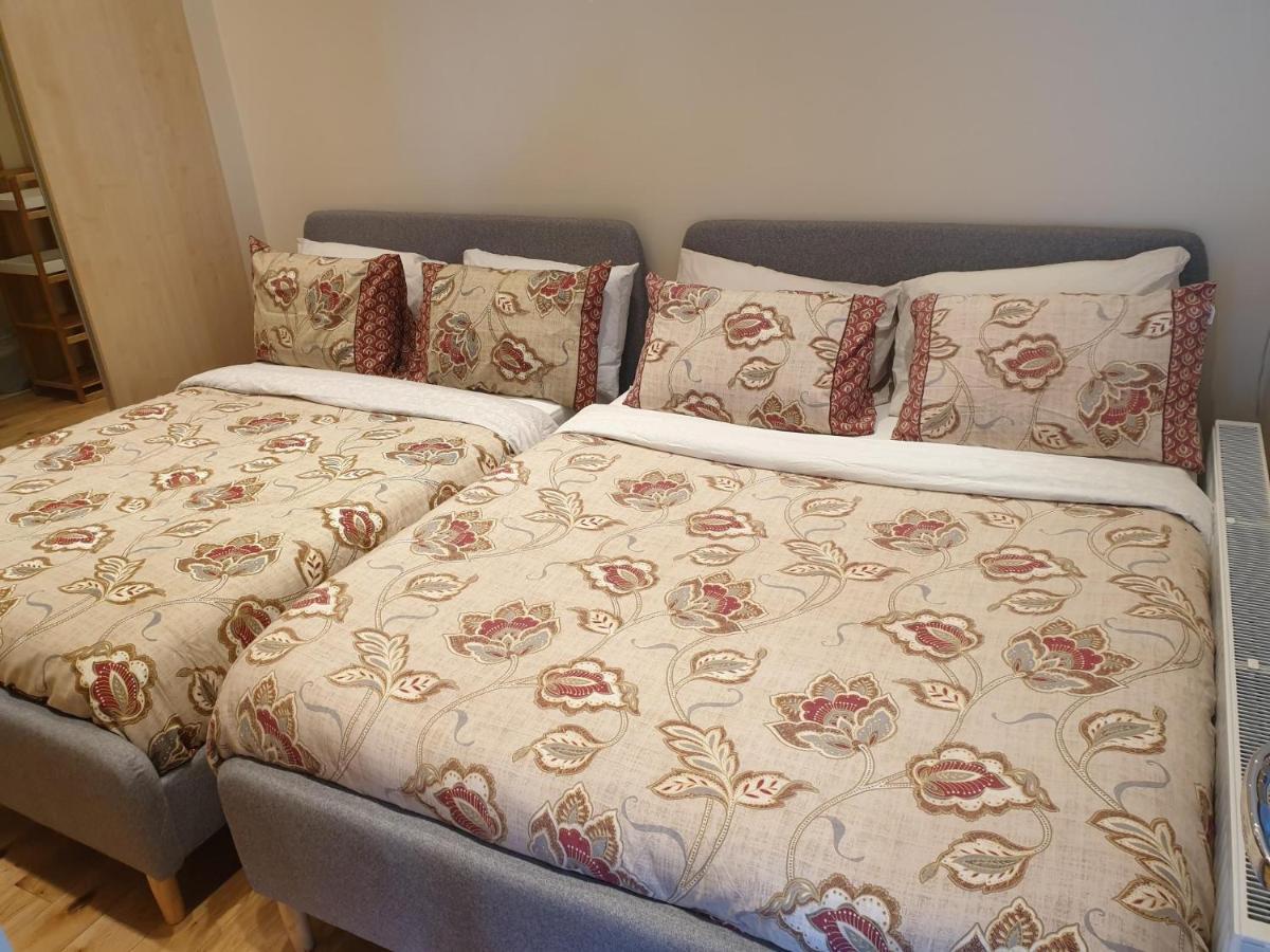 London Luxury Apartments 1Min Walk From Underground, With Free Parking Free Wifi Экстерьер фото